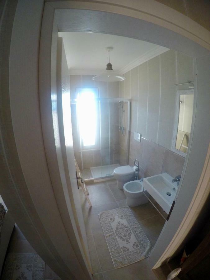 Le Stanze Del Borgo Hotell Nettuno Eksteriør bilde