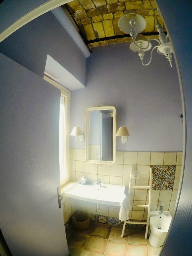 Le Stanze Del Borgo Hotell Nettuno Eksteriør bilde